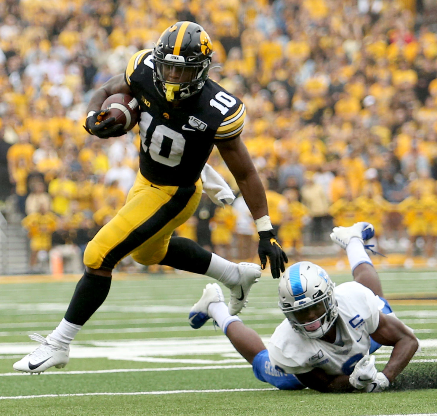 092819-qct-spt-iowa-foot-003